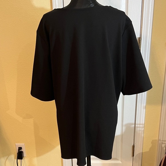 Elegant Black Women's Tunic - Picture 3 of 3